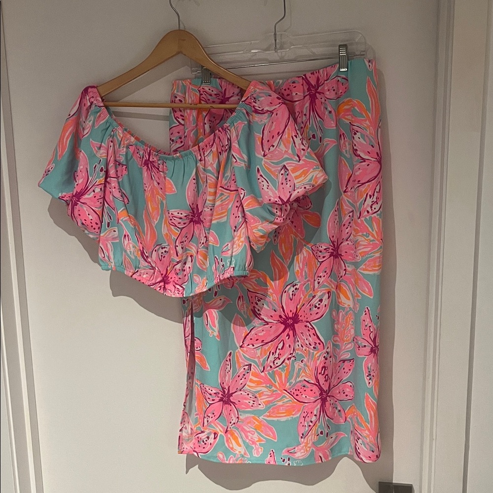 Lilly Pulitzer Esmersy Top and skirt matching set surf Blue bonita blooms